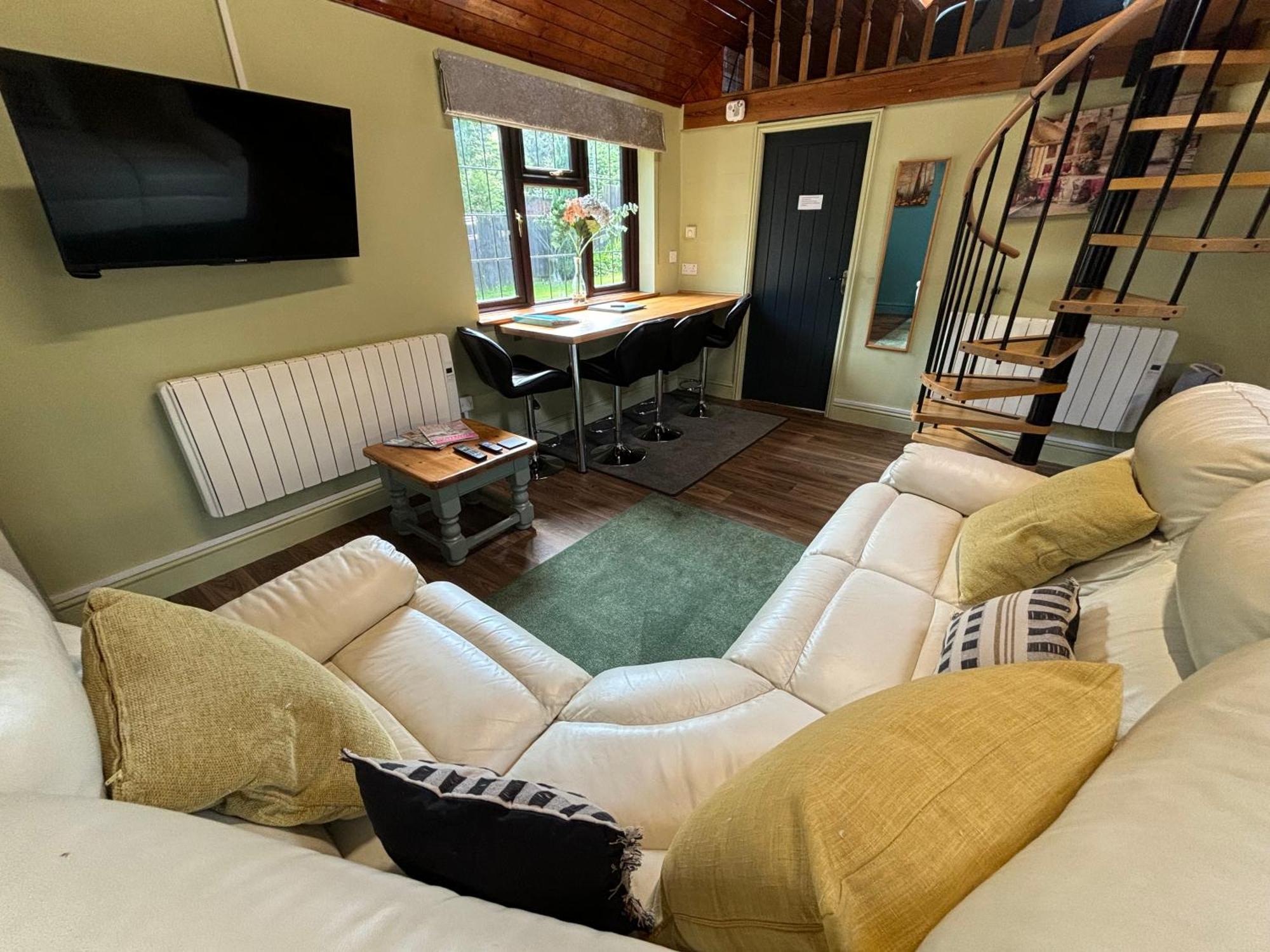 Вилла The Annexe At Gomo East Winch Экстерьер фото